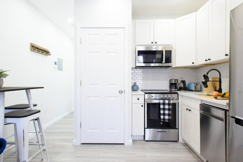 Apartment 240-5 New Prime Location W&d In Unit *