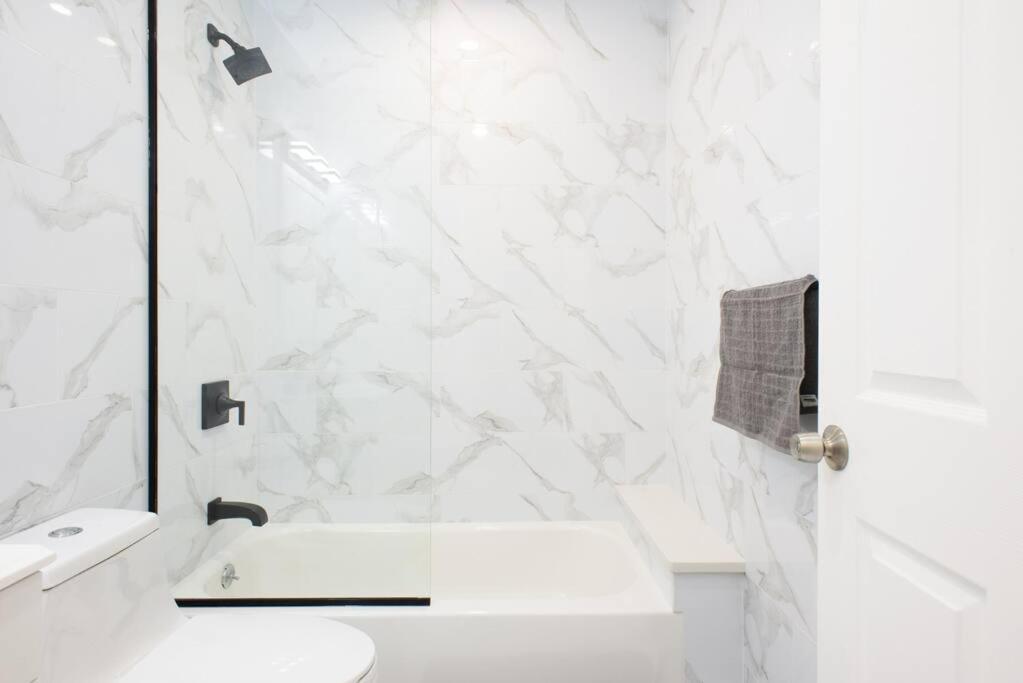 240-5 New Prime Location W&d In Unit Appartement